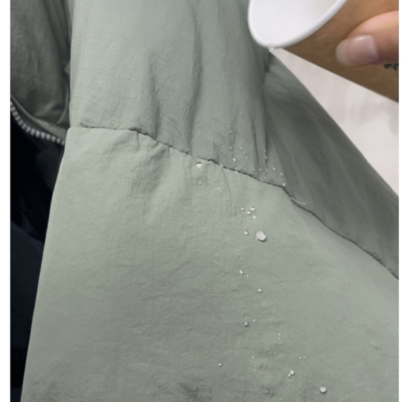 Beige oversized Puffer Jacket - Picture 2 of 6